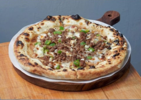 Sourdough Pizza Beef Blackpepper
